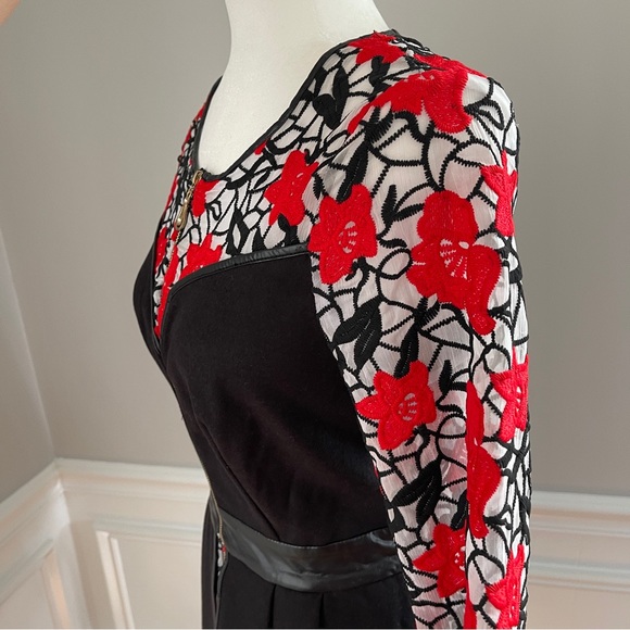 Vintage Sweetheart dress w Rose embroidered sleeves - Picture 12 of 12